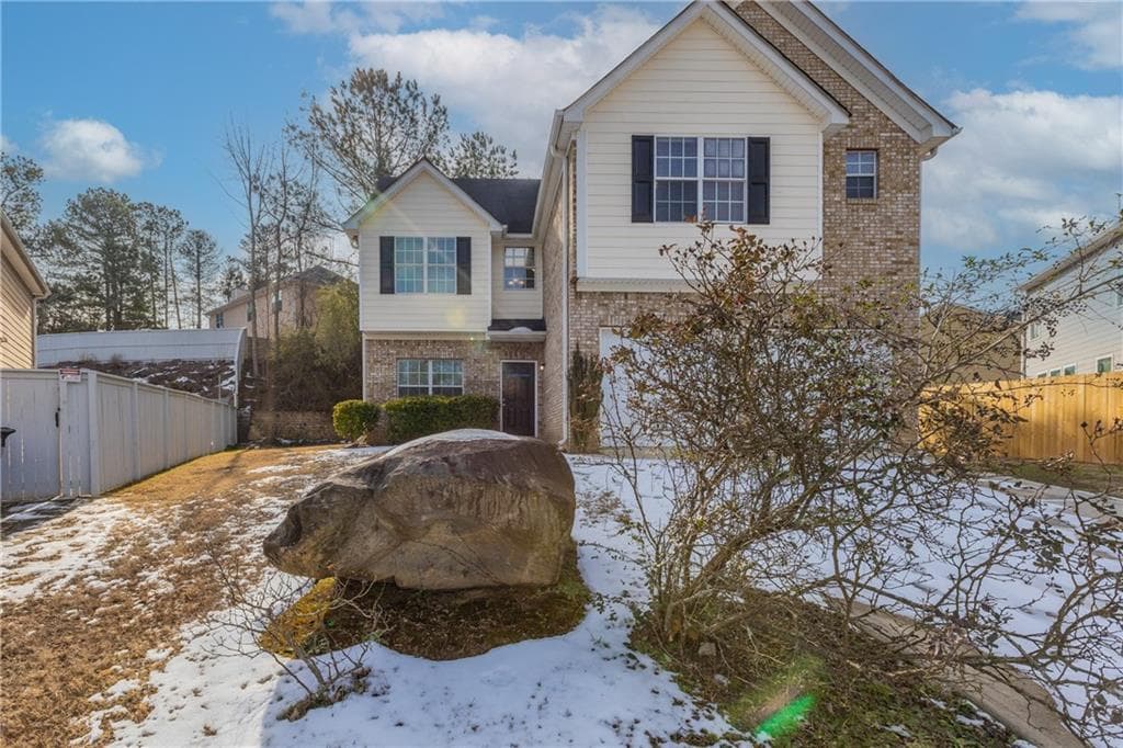 4 bedroom, 3 bathroom single family residence sold at 3506 Creekview Drive, Union City, GA 30291