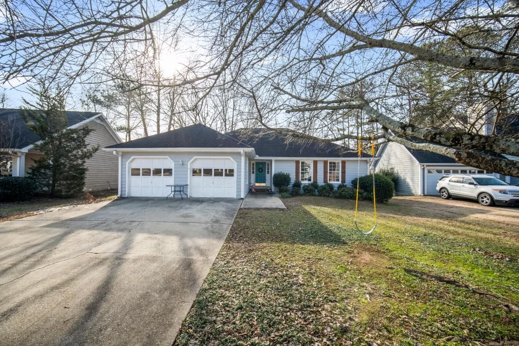 3 bedroom, 3 bathroom, 1,674 sq ft single family residence sold at 4675 Sengen Trace, Alpharetta, GA 30022