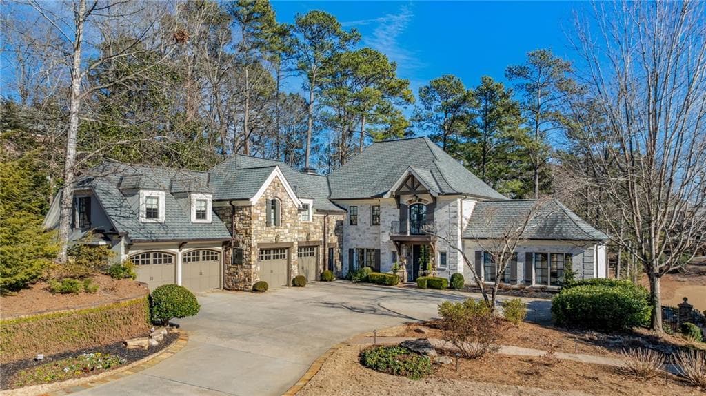 6 bedroom, 7 bathroom, 7,743 sq ft single family residence sold at 571 Glen Eagles Circle, Marietta, GA 30067