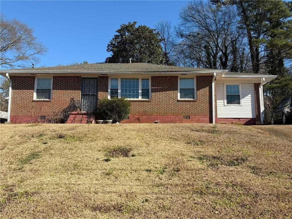 3 bedroom, 1 bathroom, 1,373 sq ft single family residence sold at 1964 E Lakeside Drive, Decatur, GA 30032