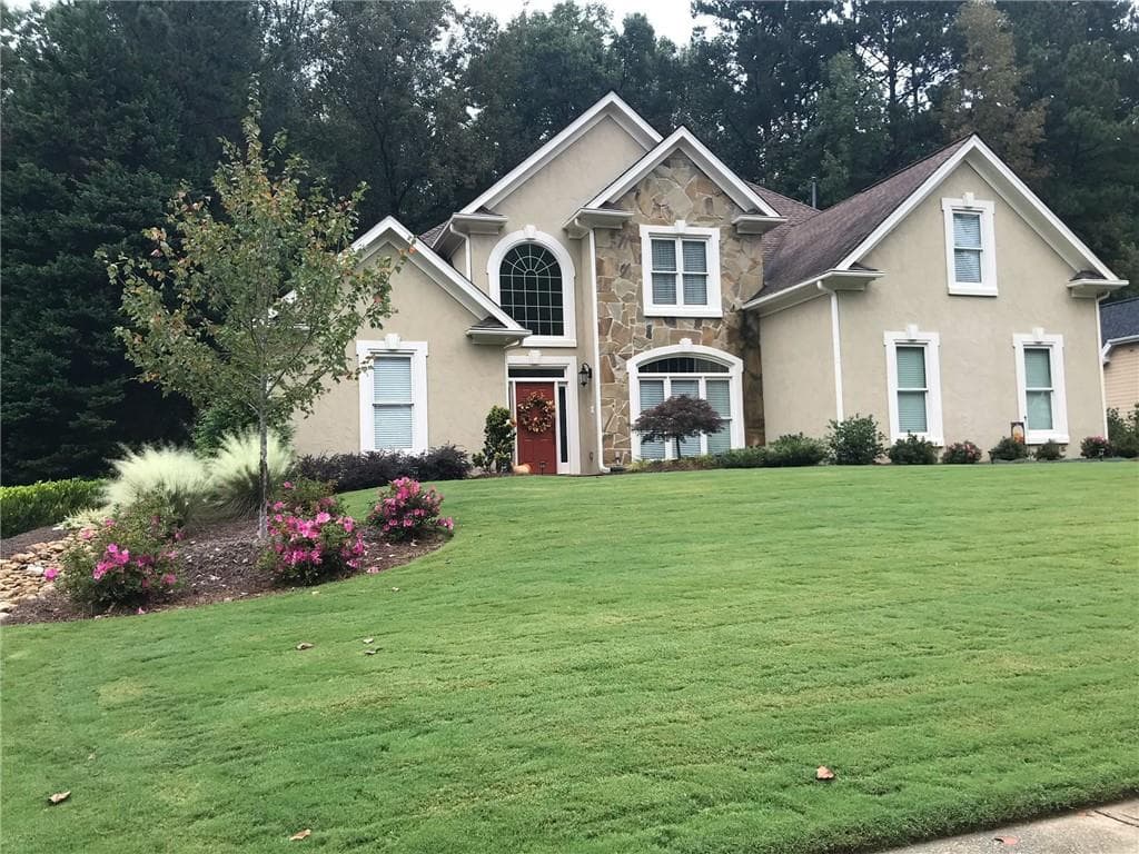 4 bedroom, 3 bathroom, 2,950 sq ft single family residence sold at 3030 Salisbury Drive, Alpharetta, GA 30004