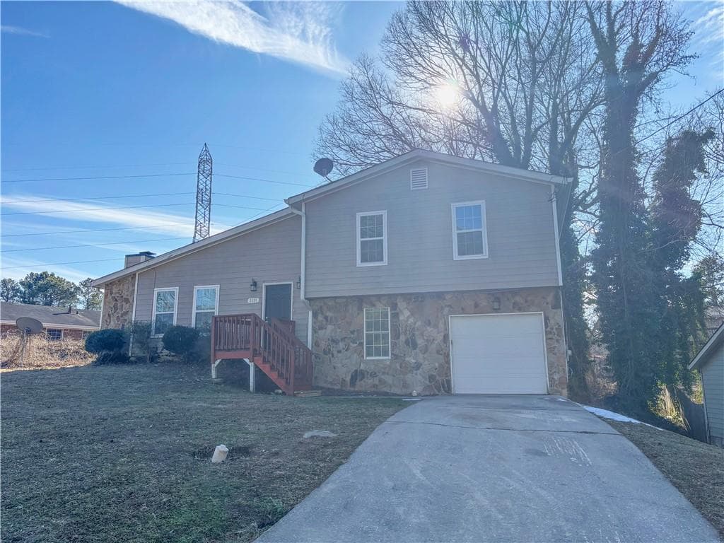 4 bedroom, 3 bathroom, 1,272 sq ft single family residence sold at 3690 Darrah Way, Atlanta, GA 30331
