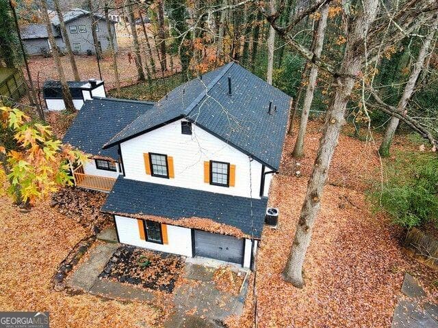 3 bedroom, 2 bathroom single family residence sold at 5211 MOUNTAIN VILLAGE Court, Stone Mountain, GA 30083
