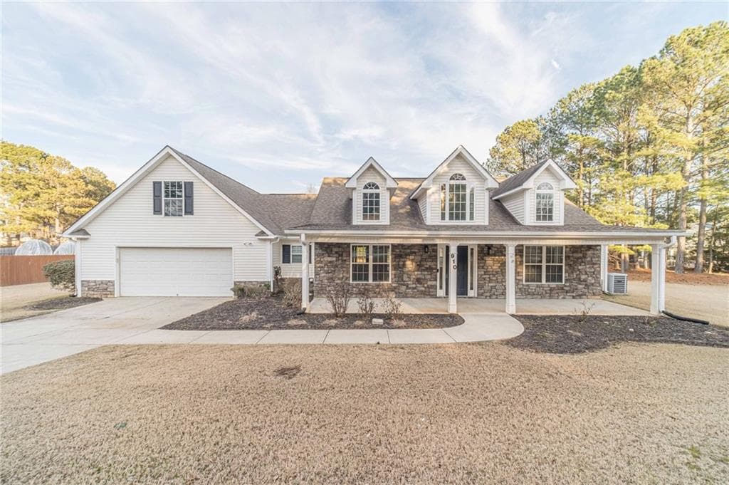 910 Callee Drive, Loganville, GA 30052 — most recent listing photo
