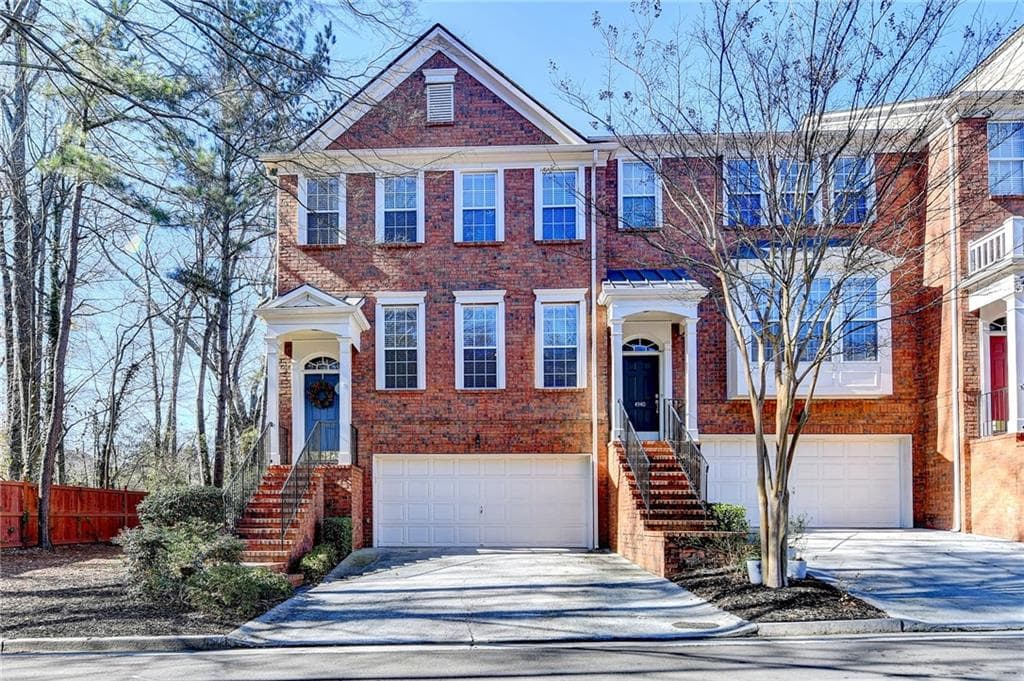 3 bedroom, 4 bathroom townhouse sold at 4942 Payson Way 23, Atlanta, GA 30339