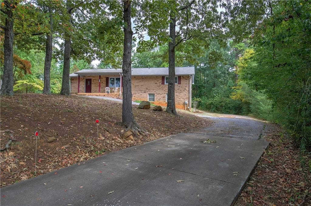 72 BISHOP Drive, Cartersville, GA 30121 — most recent listing photo