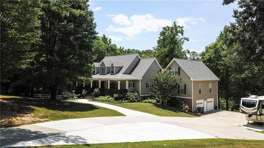 4 bedroom, 3 bathroom single family residence sold at 11611 Cartersville Highway, Dallas, GA 30132
