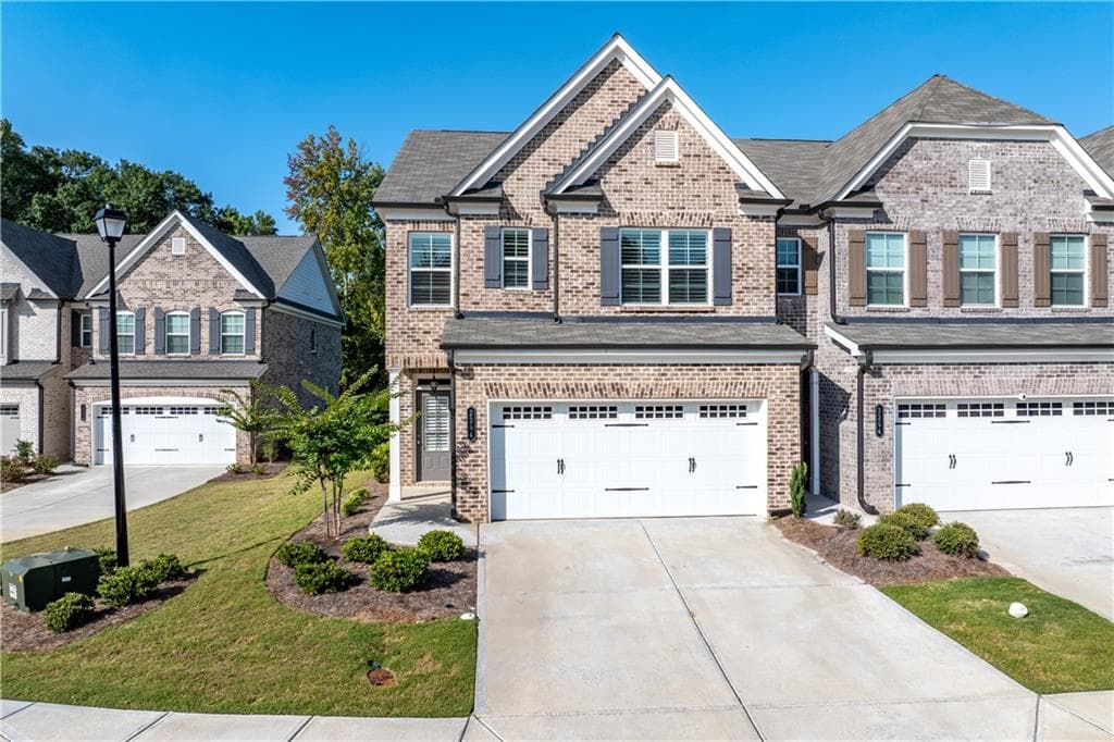 3 bedroom, 3 bathroom townhouse sold at 2254 Morgan Place Drive, Buford, GA 30519
