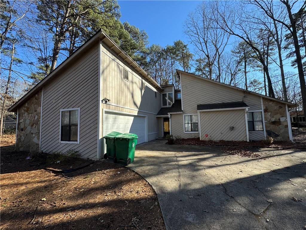 3 bedroom, 2 bathroom single family residence sold at 5391 Walker Road, Stone Mountain, GA 30088