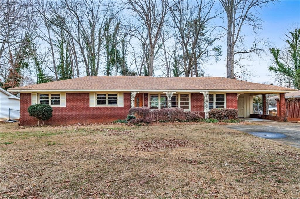 3 bedroom, 2 bathroom single family residence sold at 1730 Carla Drive, Morrow, GA 30260