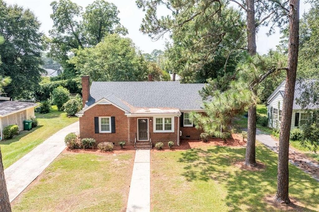 3 bedroom, 2 bathroom single family residence sold at 611 Haley Street, Albany, GA 31701