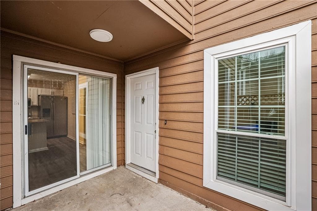 3 bedroom, 2 bathroom, 1,484 sq ft condominium sold at 1025 Rock Creek Lane, Norcross, GA 30093