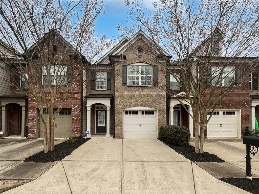 3 bedroom, 3 bathroom townhouse sold at 1710 Garbrooke Cove, Lawrenceville, GA 30046