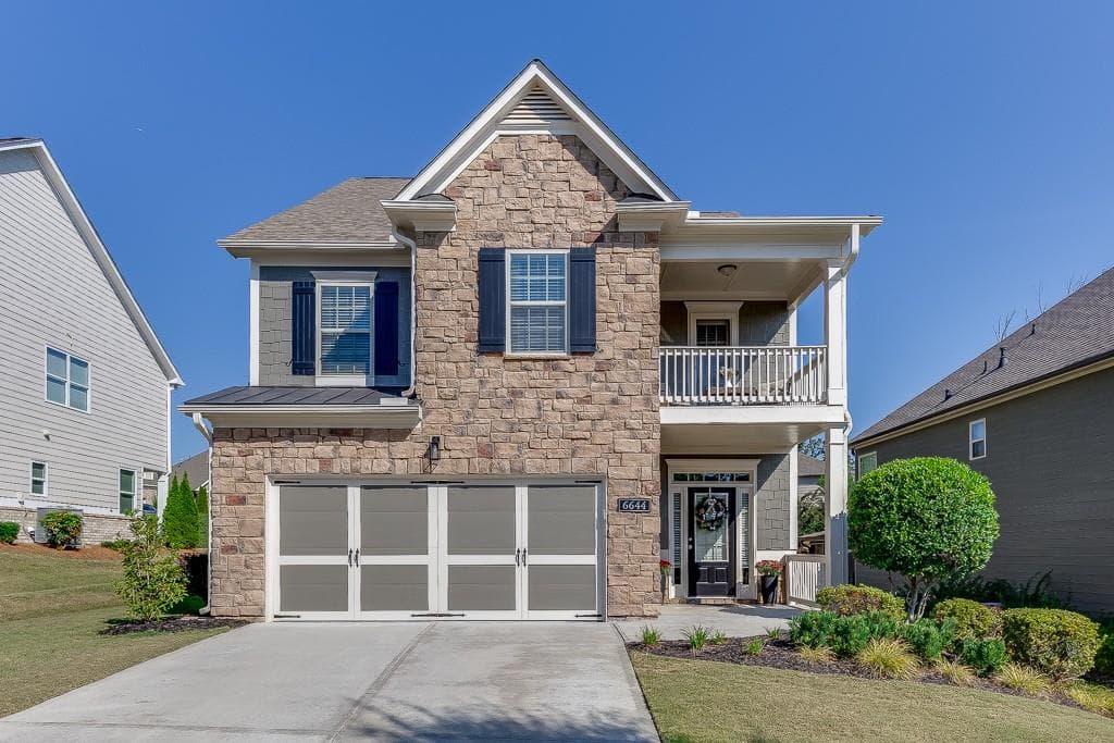 3 bedroom, 3 bathroom single family residence sold at 6644 Rivergreen, Flowery Branch, GA 30542
