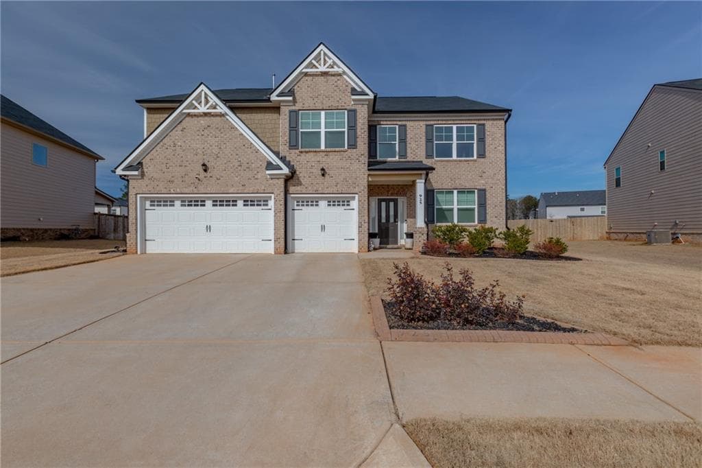 5 bedroom, 4 bathroom single family residence sold at 925 Eldridge Road, Hampton, GA 30228