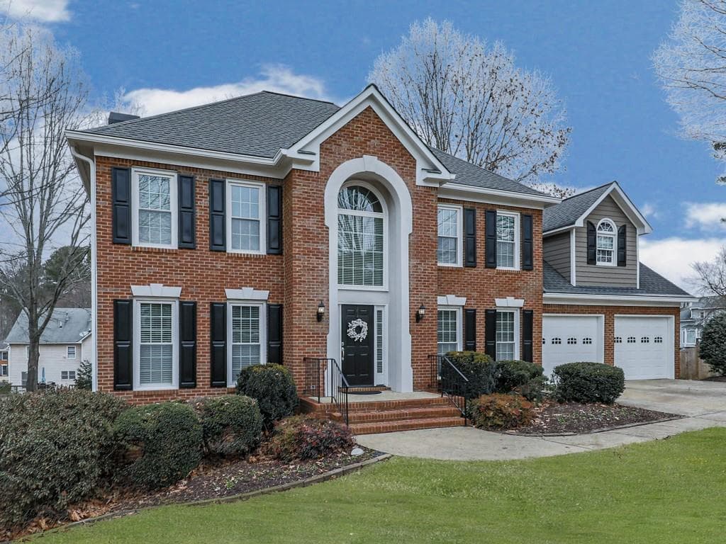 5 bedroom, 4 bathroom, 3,770 sq ft single family residence sold at 4504 Grapevine Court, Acworth, GA 30102