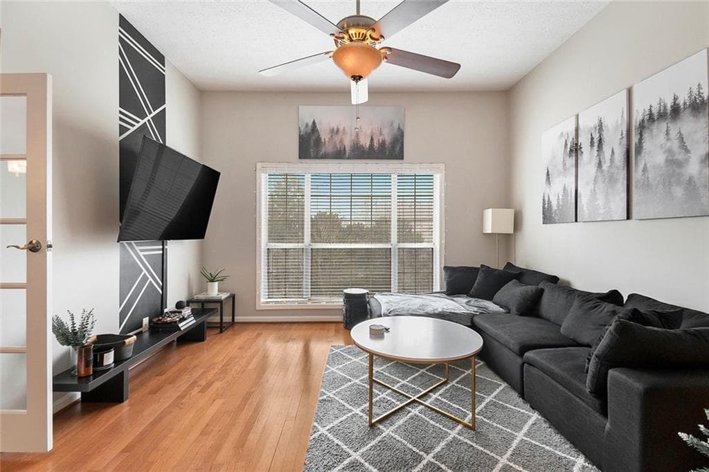 2 bedroom, 2 bathroom, 1,405 sq ft condominium sold at 1250 Parkwood Circle 2314, Atlanta, GA 30339