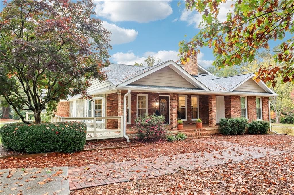 4 bedroom, 4 bathroom single family residence sold at 1960 Silver Hill Road, Stone Mountain, GA 30087