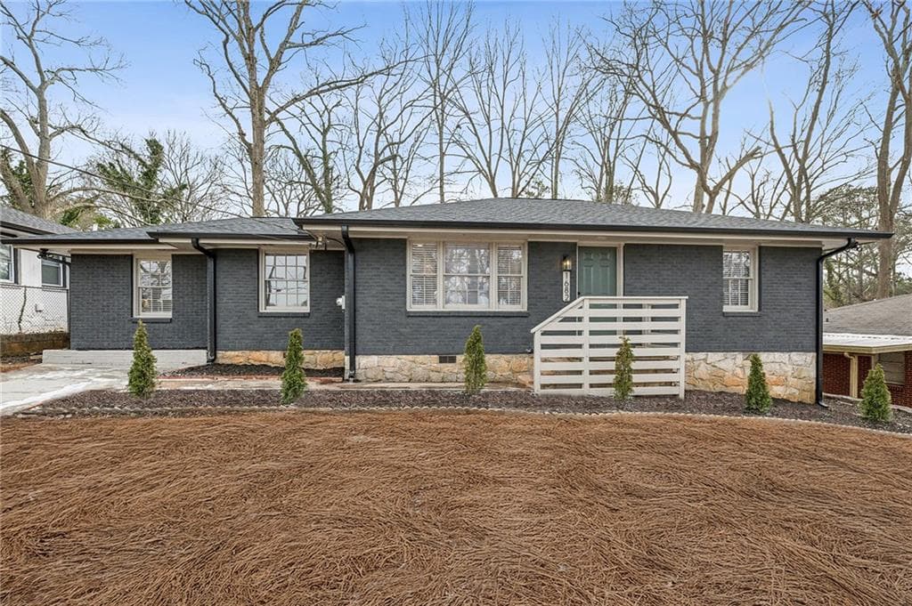3 bedroom, 2 bathroom single family residence sold at 1682 Valencia Road, Decatur, GA 30032