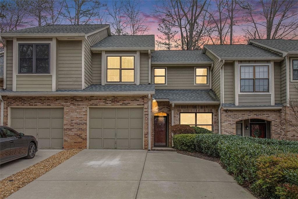 3 bedroom, 3 bathroom, 1,521 sq ft townhouse sold at 606 GRANBY HILL, Alpharetta, GA 30022