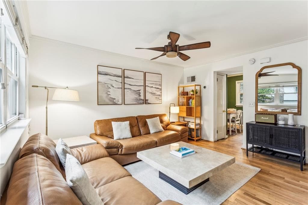 2 bedroom, 1 bathroom, 754 sq ft condominium sold at 381 10th Street 5, Atlanta, GA 30309