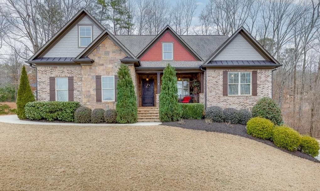 5 bedroom, 5 bathroom single family residence sold at 500 Meadow Lake Terrace, Hoschton, GA 30548