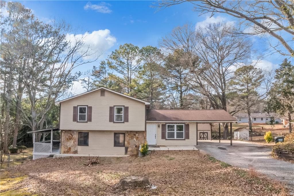 4 bedroom, 3 bathroom single family residence sold at 2491 Crumps Landing Circle, Snellville, GA 30039