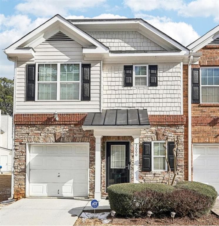 2 bedroom, 3 bathroom townhouse sold at 3000 Heritage Villa Drive, Lithonia, GA 30038