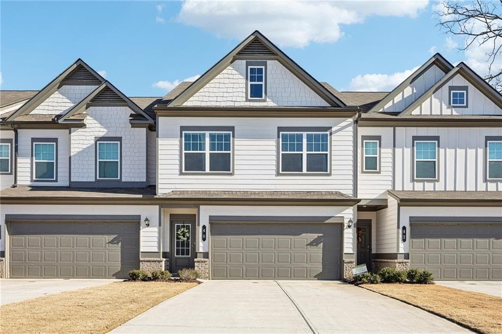 3 bedroom, 3 bathroom townhouse sold at 40 Felton Walk Court, Cartersville, GA 30120