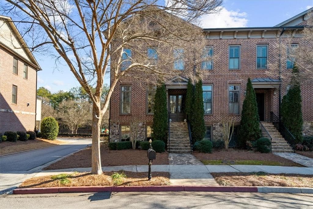 2022 Heathermere Way, Roswell, GA 30075 — most recent listing photo