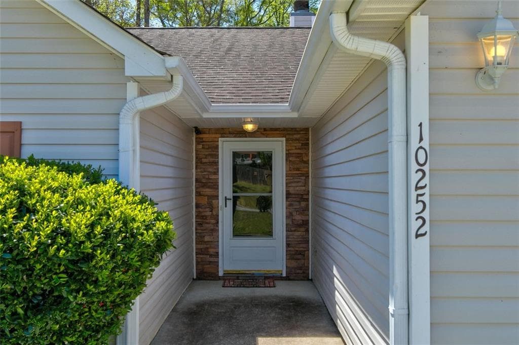 10252 COMMONS Crossing, Jonesboro, GA 30238 — most recent listing photo