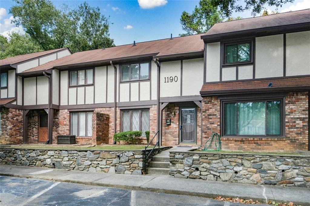 1190 Ashborough Drive C, Marietta, GA 30067 — most recent listing photo