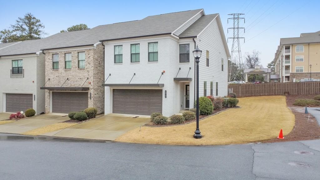 3 bedroom, 3 bathroom, 2,132 sq ft townhouse sold at 1017 Rohner Way, Smyrna, GA 30080