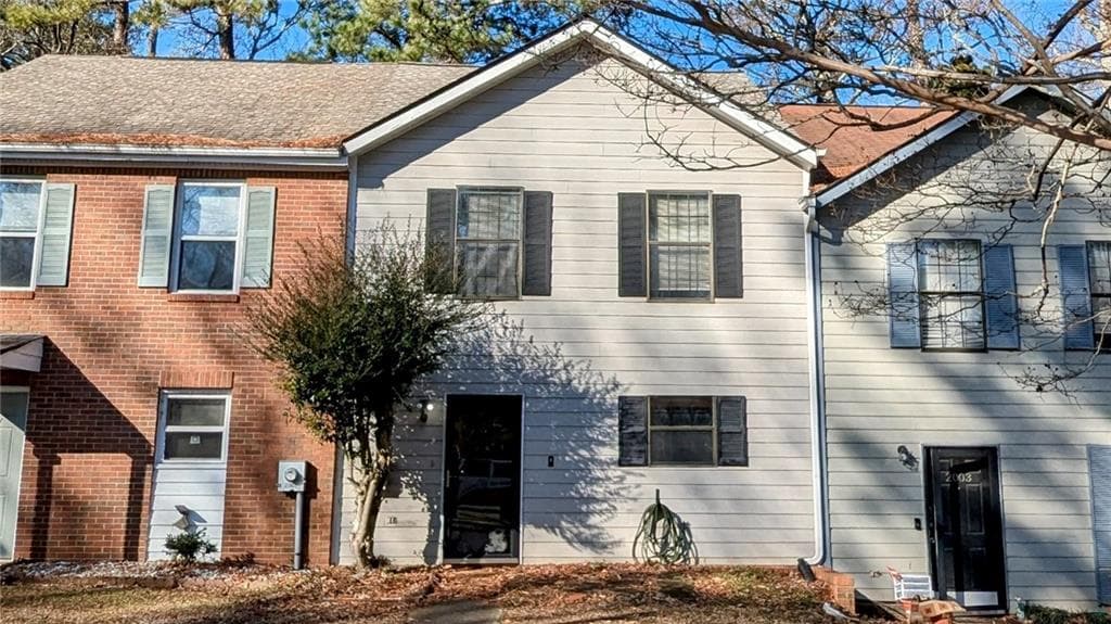 2 bedroom, 3 bathroom, 1,320 sq ft townhouse sold at 2002 Pat Mell Place, Smyrna, GA 30080