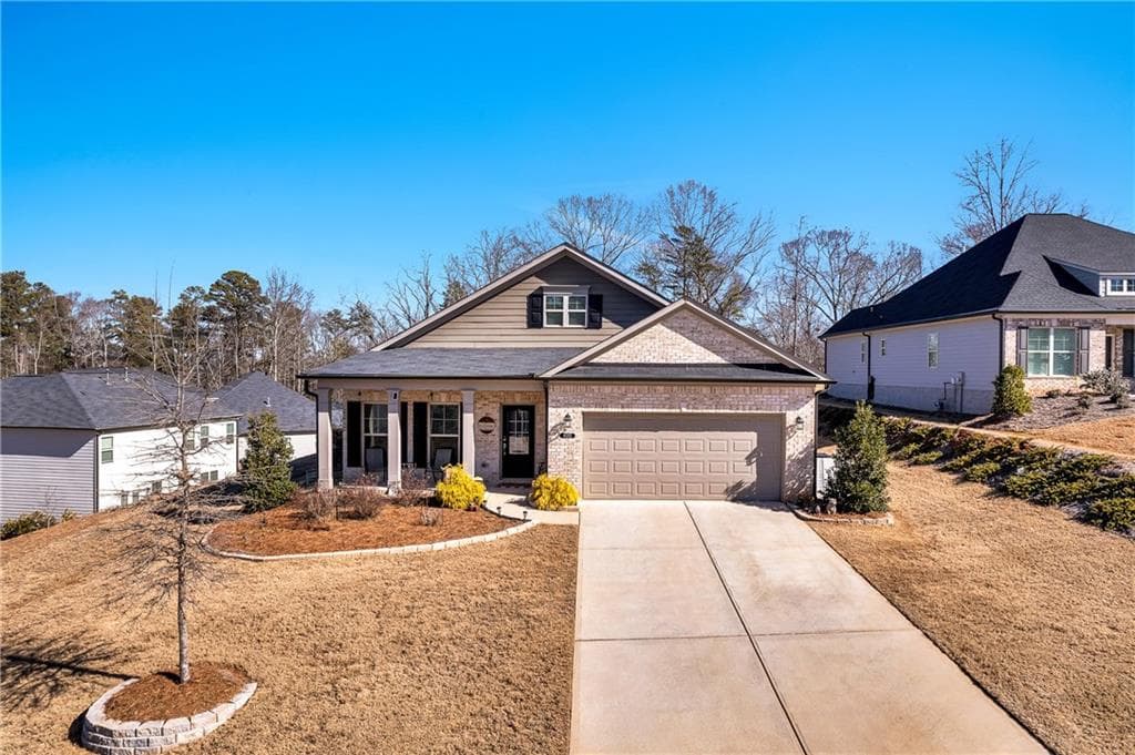 2 bedroom, 2 bathroom, 1,937 sq ft single family residence sold at 405 Hudson Cove Trail, Gainesville, GA 30506