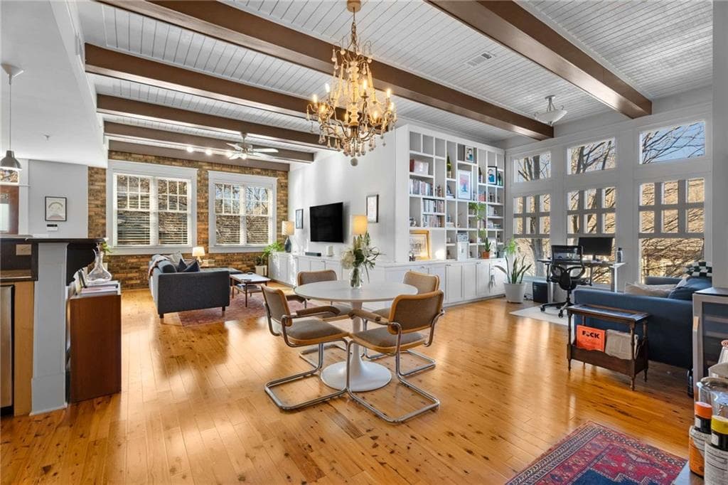 1 bedroom, 2 bathroom, 1,140 sq ft condominium sold at 1862 Gordon Manor, Atlanta, GA 30307