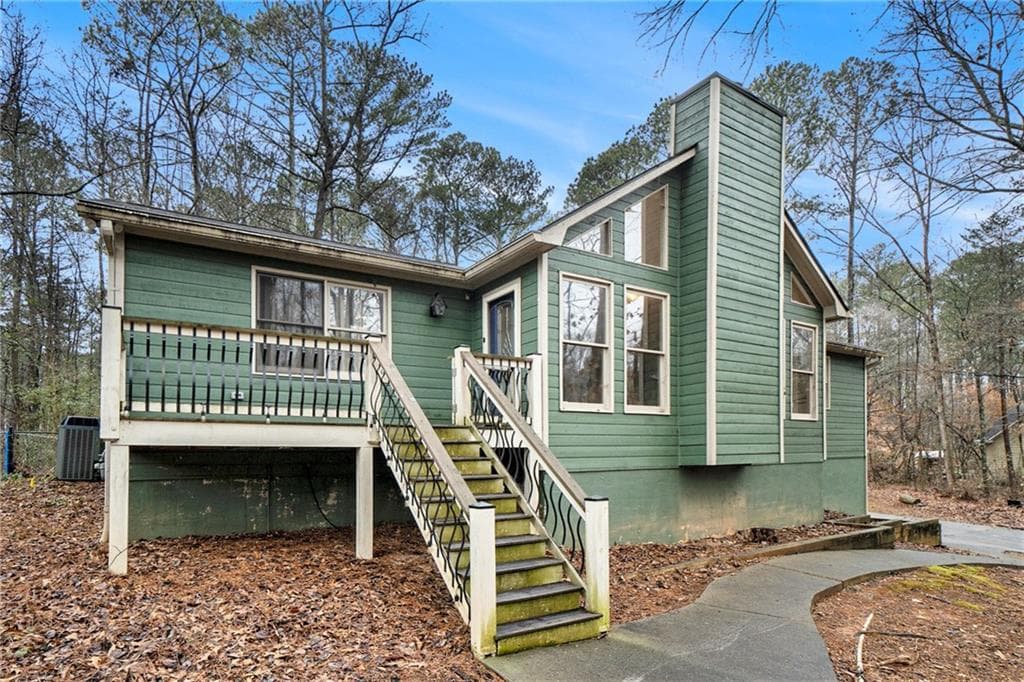 3 bedroom, 2 bathroom, 1,824 sq ft single family residence sold at 6308 Emerald Trail, Acworth, GA 30102