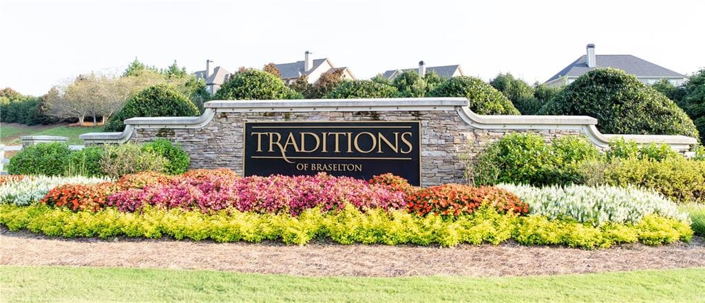 4 bedroom, 3 bathroom single family residence sold at 4358 Links Boulevard, Jefferson, GA 30549