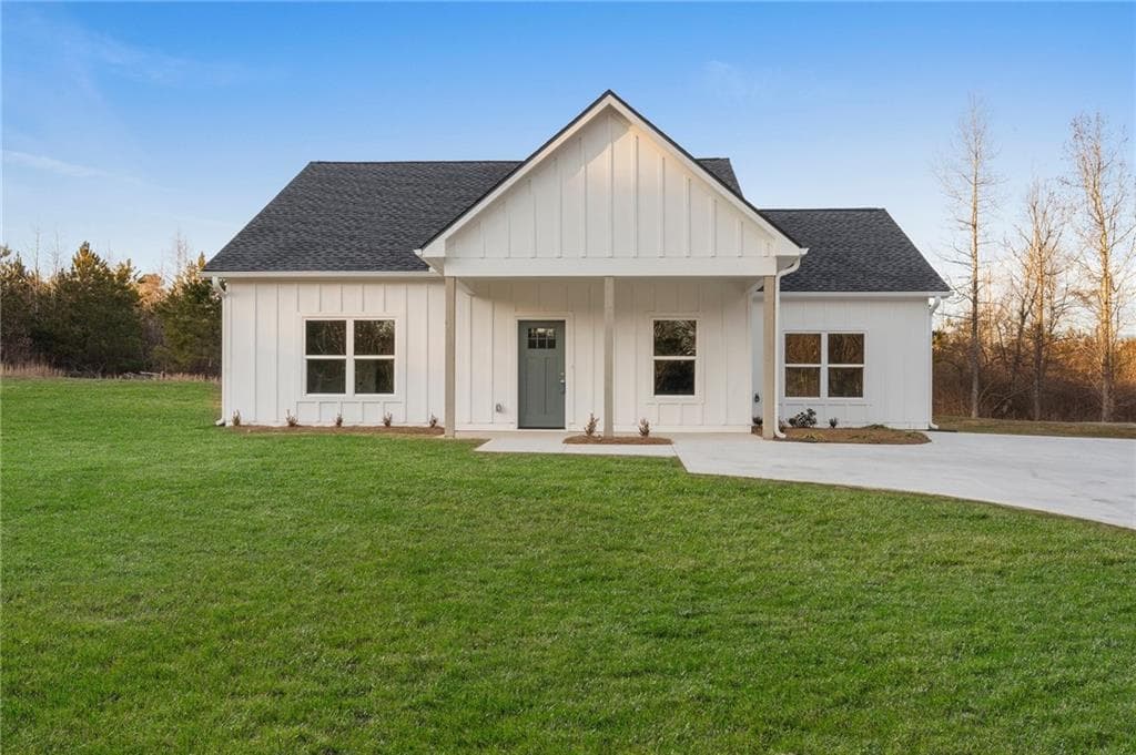 3 bedroom, 2 bathroom single family residence sold at 9192 US HIGHWAY 78, Bremen, GA 30110