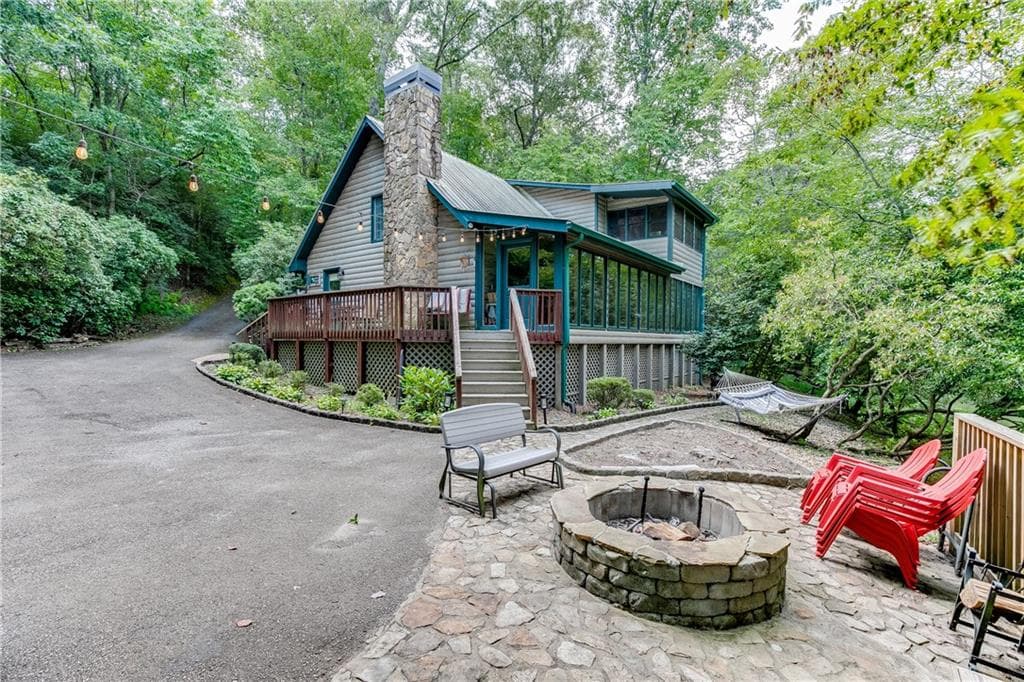 3 bedroom, 2 bathroom single family residence sold at 88 Riverwood Lane, Ellijay, GA 30536