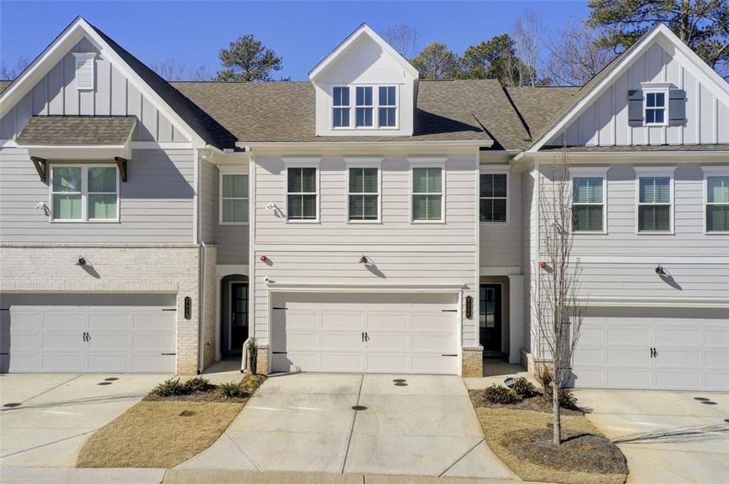 3 bedroom, 3 bathroom, 2,082 sq ft townhouse sold at 2997 Ferrington Way, Smyrna, GA 30080