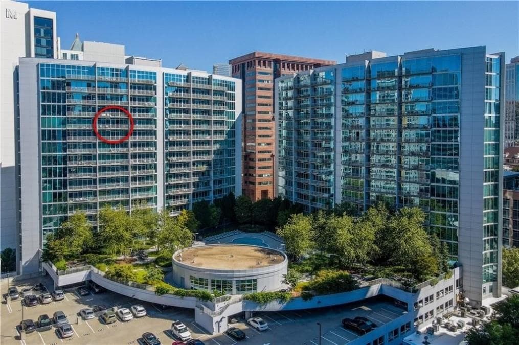 1 bedroom, 1 bathroom condominium sold at 44 Peachtree Place 1622, Atlanta, GA 30309