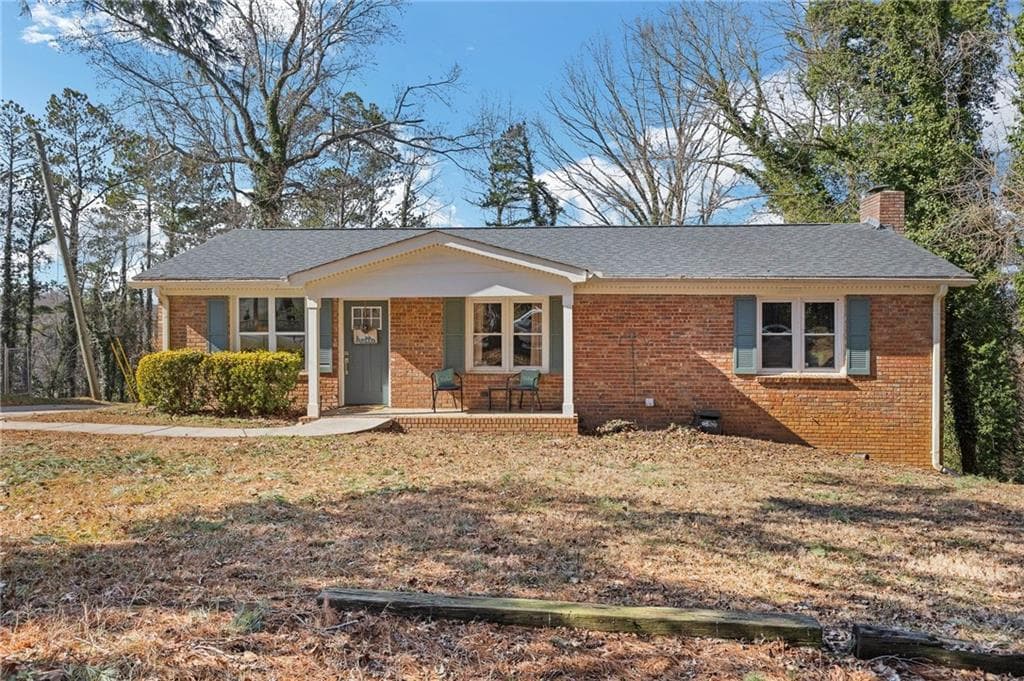 3 bedroom, 2 bathroom single family residence sold at 1407 Vine Street, Gainesville, GA 30501