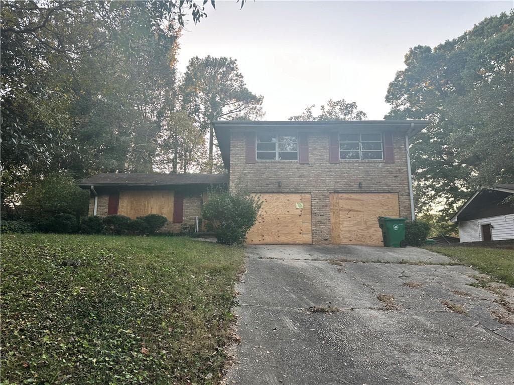3 bedroom, 2 bathroom, 1,950 sq ft single family residence sold at 3128 Columbia Woods Drive, Decatur, GA 30032