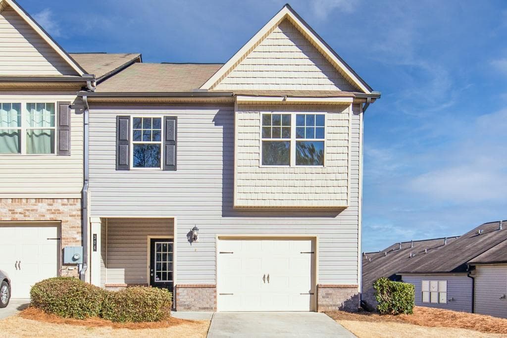 3 bedroom, 3 bathroom townhouse sold at 304 TURTLE CREEK Drive, Winder, GA 30680