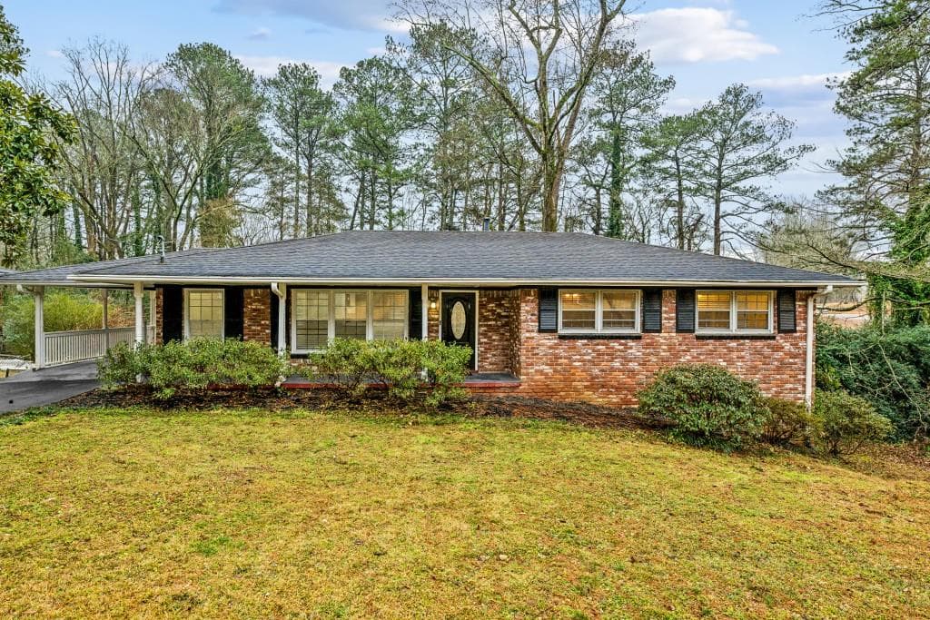 3 bedroom, 2 bathroom single family residence sold at 699 Cheviot Drive, Decatur, GA 30032