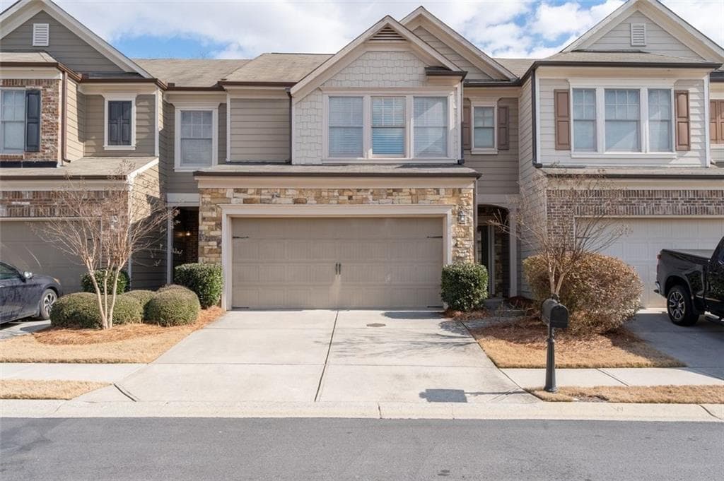3 bedroom, 3 bathroom townhouse sold at 810 DUBERRY Street, Alpharetta, GA 30004