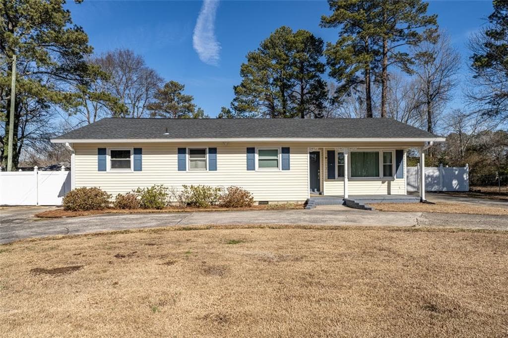 4 bedroom, 2 bathroom single family residence sold at 9 Monroe Drive, Rome, GA 30165
