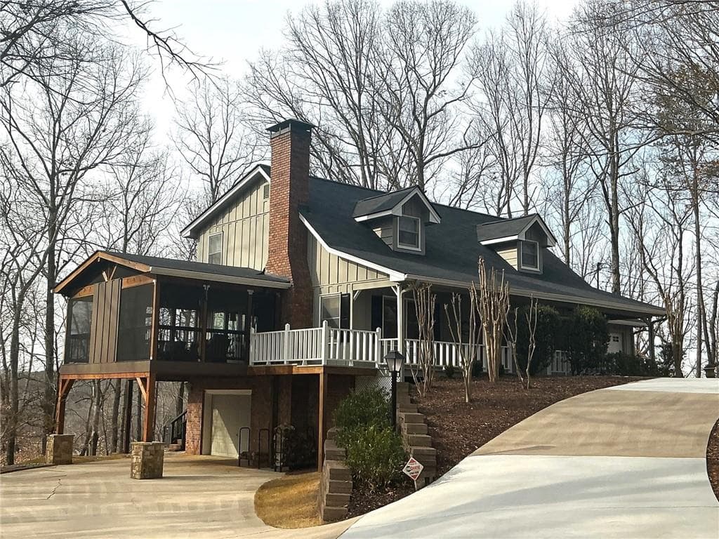 3 bedroom, 3 bathroom single family residence sold at 3332 WILKERSON Drive, Gainesville, GA 30506