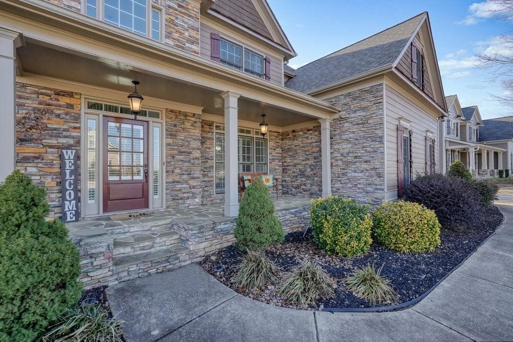 5 bedroom, 5 bathroom, 5,975 sq ft single family residence sold at 349 Blackberry Run Drive, Dallas, GA 30132